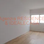 Rent 2 bedroom apartment of 150 m² in padova