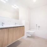 Rent 3 bedroom apartment of 131 m² in Brussels