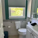 Rent 4 bedroom apartment in East Hampton