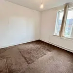 Rent 3 bedroom apartment in Yorkshire And The Humber