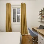 Rent a room in lisbon