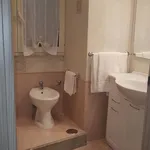 Rent 1 bedroom apartment of 50 m² in Napoli