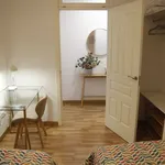 Alquilo 5 dormitorio apartamento de 75 m² en Seville