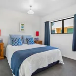 Rent 6 bedroom house in Whangamata