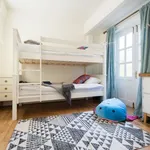 Rent 4 bedroom flat in South East England