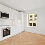 Rent 1 bedroom apartment of 611 m² in Manhattan