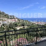 Rent 4 bedroom apartment of 73 m² in Villefranche-sur-Mer