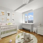 Rent 2 bedroom apartment of 129 m² in New York