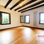 Rent 4 bedroom house of 204 m² in Creazzo