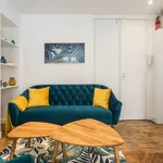 Rent 2 bedroom apartment of 500 m² in Paris