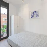 Rent 4 bedroom apartment in Barcelona