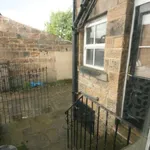 Rent 4 bedroom house in Yorkshire And The Humber