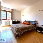 Rent 6 bedroom apartment of 223 m² in Milan