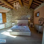 Rent 3 bedroom house of 80 m² in Seggiano