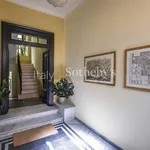 Rent 6 bedroom apartment of 120 m² in Roma