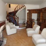 Rent 3 bedroom house of 230 m² in Montijo