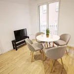 Rent 3 bedroom apartment of 10 m² in Barcelona