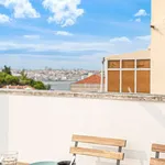 Rent 2 bedroom apartment of 70 m² in lisbon