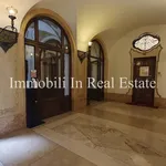 Rent 2 bedroom apartment of 65 m² in Milano