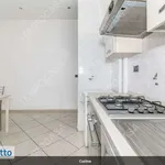 Affitto 3 camera appartamento di 80 m² in Bologna