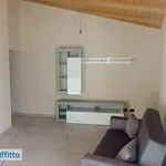 Affitto 2 camera appartamento di 76 m² in Pagno