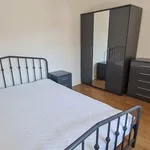 Rent 5 bedroom flat in South East England