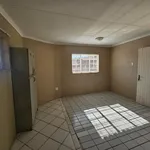 Rent 1 bedroom apartment in Roodepoort