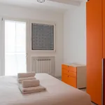 Rent 1 bedroom apartment in Milan