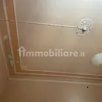 Affitto 3 camera appartamento di 76 m² in Alessandria