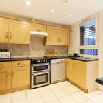 Rent 3 bedroom flat of 91 m² in London