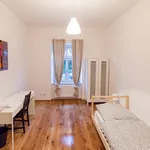 Rent 4 bedroom apartment in Munich