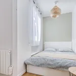 Rent 3 bedroom apartment of 55 m² in Paris