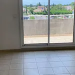 Appartement de 62 m² avec 3 chambre(s) en location à Châteaurenard