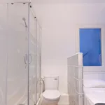 Rent 5 bedroom apartment in Barcelona