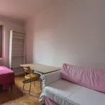 Rent a room in milan