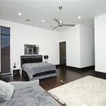 Rent 3 bedroom apartment of 299 m² in Houston