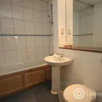 Rent 3 bedroom flat in Edinburgh