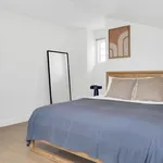 Appartement de 764 m² avec 2 chambre(s) en location à Paris