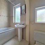 Rent 3 bedroom flat in Preston