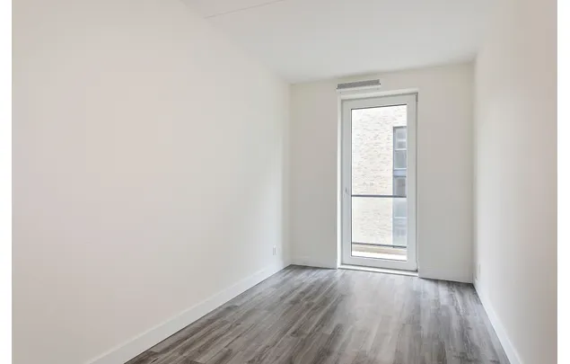 Huur 3 slaapkamer appartement van 79 m² in Laakhaven-West