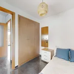 Rent 4 bedroom apartment in Valencia