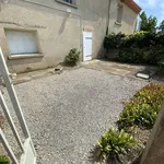 Maison de 75 m² avec 1 chambre(s) en location à Divajeu