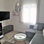 Rent 5 bedroom apartment of 100 m² in Milná