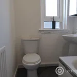 Rent 2 bedroom flat in Paisley