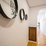 Rent a room of 293 m² in Madrid