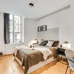 Appartement de 85 m² avec 3 chambre(s) en location à Paris