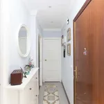 Rent a room of 72 m² in madrid