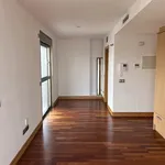 Rent 1 bedroom apartment of 47 m² in Madrid