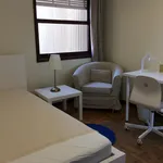 Rent 4 bedroom apartment in Porto