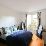 Rent 3 bedroom apartment of 125 m² in Paris